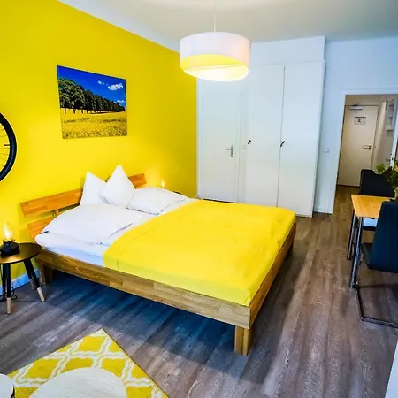 Apartment Studio 13 